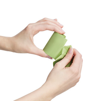 Groothandel Polyester Biologisch afbreekbaar Compostabel Dispenser Puppy afvalzak Honden poep zakken met certificaat